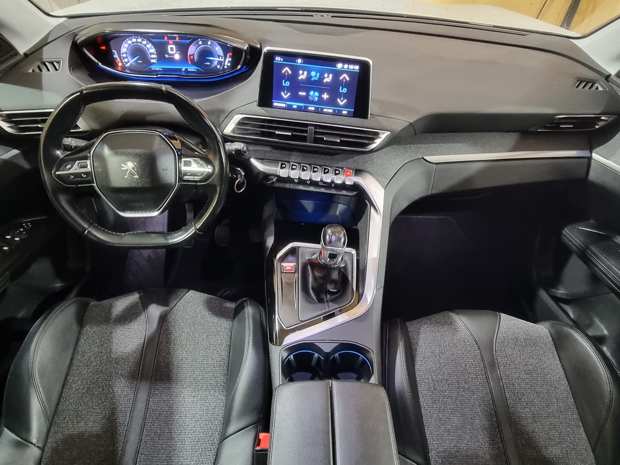 Peugeot 3008 1.5BLUEHDI ALLURE S&S 130 CV