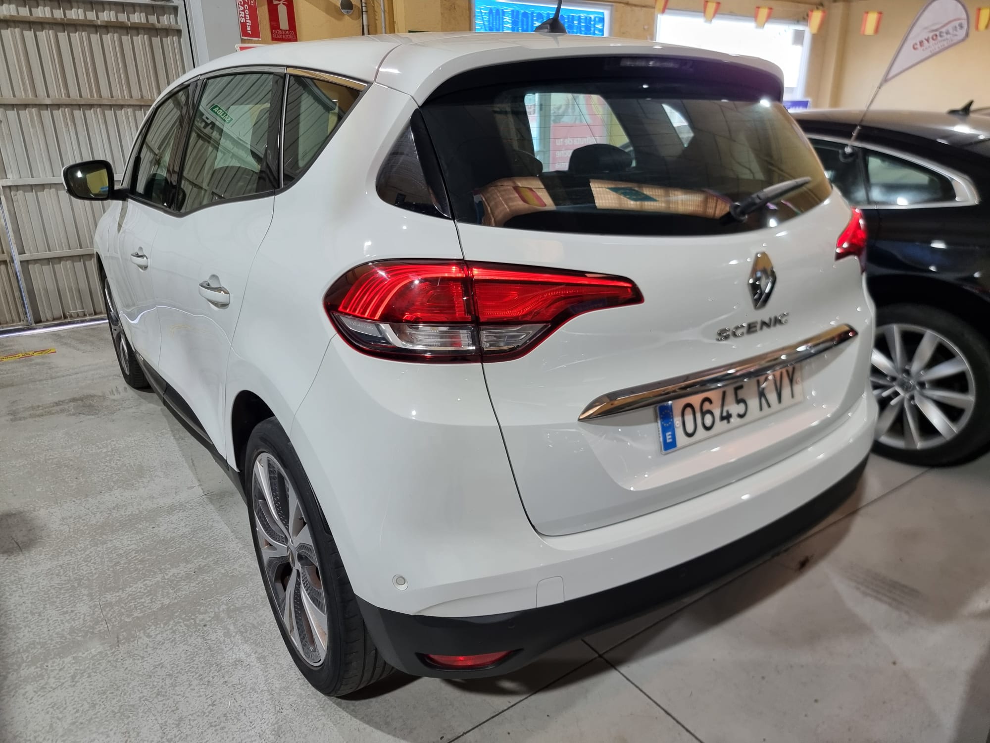 Renault Scénic DCI ZEN BLUE S&S 120 CV