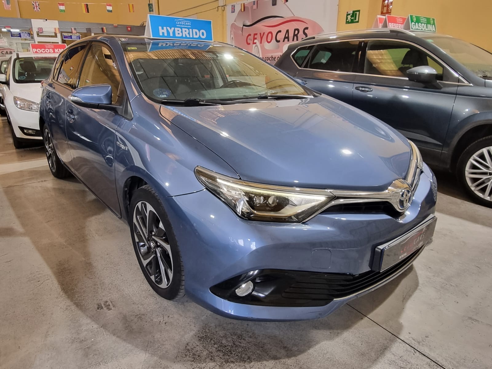 Toyota Auris HYBRID 140H ACTIVE 136 CV