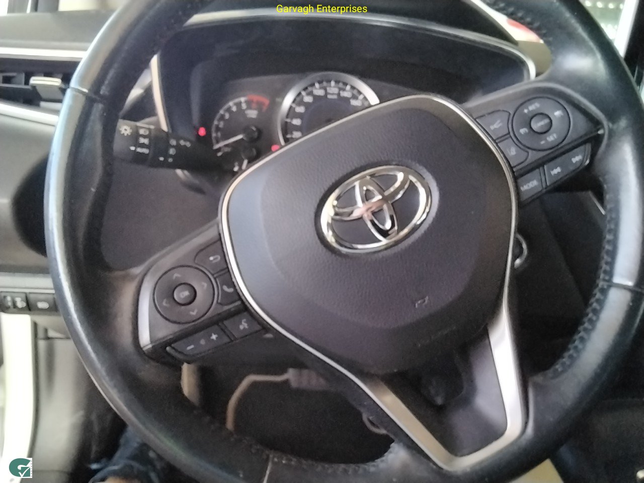 Toyota COROLLA SEDÁN 125H BUSINESS PLUS